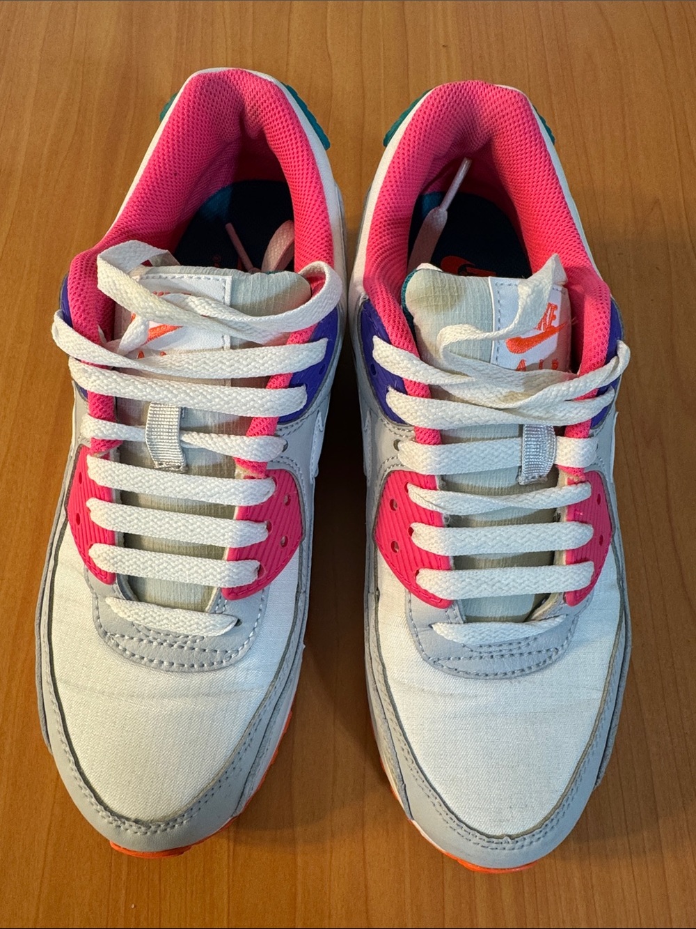 Nike Women’s White Pink Blue Accent Sneakers